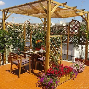 St Peter's Area Apartment Rom